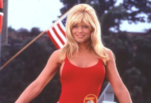 Mamila je uzdahe muškaraca u “Čuvarima plaže”, zvali su je Pamelinom naslednicom, slikala se za Plejboj: A sada uslikana u Los Anđelesu i ljudi su ZANEMELI kako izgleda u 56. godini