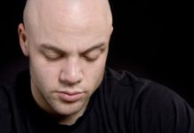 “Majka me je OSTAVILA KAO BEBU ispred javnog WC-a. Našao sam je posle 58 godina, a zbog onoga što je tad rekla JOŠ NE MOGU DA SE OPORAVIM”