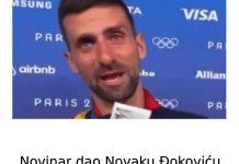 Novinar dao Novaku Đokoviću ovu fotografiju i TENISER je odmah zaplakao!! Evo šta se nalazi na fotografiji…