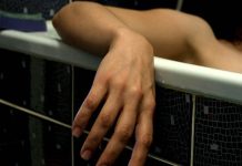 Djevojka (23) preminula u kadi: Stigao šokantan nalaz vještaka, majka ne može doći sebi