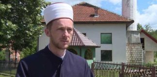 OVO IMA SAMO U BOSNI: Efendija pozdravio sa “selam”, a okupljeni Srbi ga iznenadili odgovorom