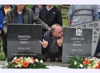 SRBIN BRANIO BOŠNJAKE I POGINUO: Bošnjaci sagradili nadgrobni spomenik svom komšiji Srbinu! (FOTO)