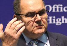 CHRISTIAN SCHMIDT UPOZORAVA, VLAST ŠUTI: SDA nijema godinu dana, SDP nema ništa protiv