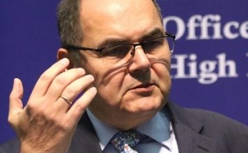 CHRISTIAN SCHMIDT UPOZORAVA, VLAST ŠUTI: SDA nijema godinu dana, SDP nema ništa protiv