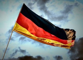 “Plata 2.800 eura, stan kao kutija šibica za 600 eura, hrana užasna. Dosta mi je, idem kući!”