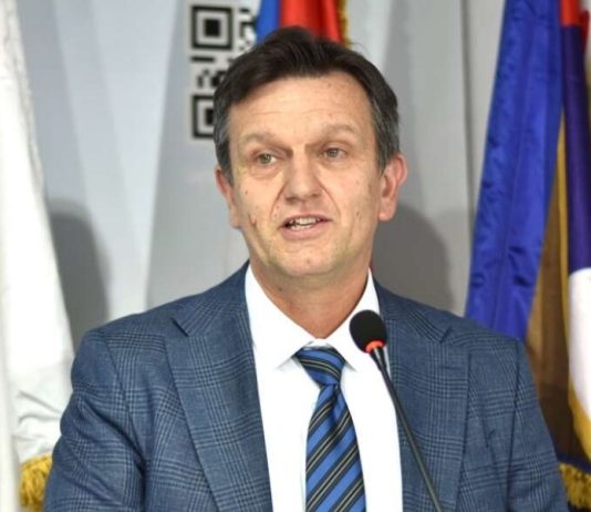 BRANKO BLANUŠA OTKLONIO SVE NEDOUMICE: “Nema dileme da izlazimo na izbore, kandidat sam za predsjednika RS!”