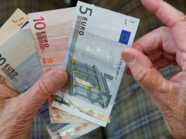 Evo koliko morate zarađivati da biste ostvarili penziju od 1.500 eura, koliku penziju možete očekivati nakon 5 godina rada u Njemačkoj i još mnogo toga?