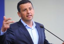 DRAMA NA POLITIČKOJ SCENI: Vukanović sasjekao Dodika poruka koja je odjeknula!