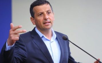 DRAMA NA POLITIČKOJ SCENI: Vukanović sasjekao Dodika poruka koja je odjeknula!