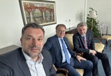 Oni dolaze po našu djecu: Trojka gura ambasadorske nakaradne agende