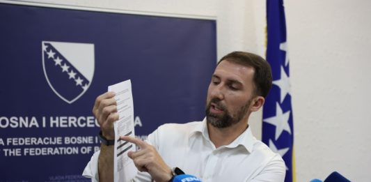 Udar na dostojanstvo: Adnan Delić i Trojka gurnuli su penzionere u provaliju